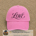 Image principale produit131grosRS - casquette Rose délavé avec visuel Love calligraphie 7 cm