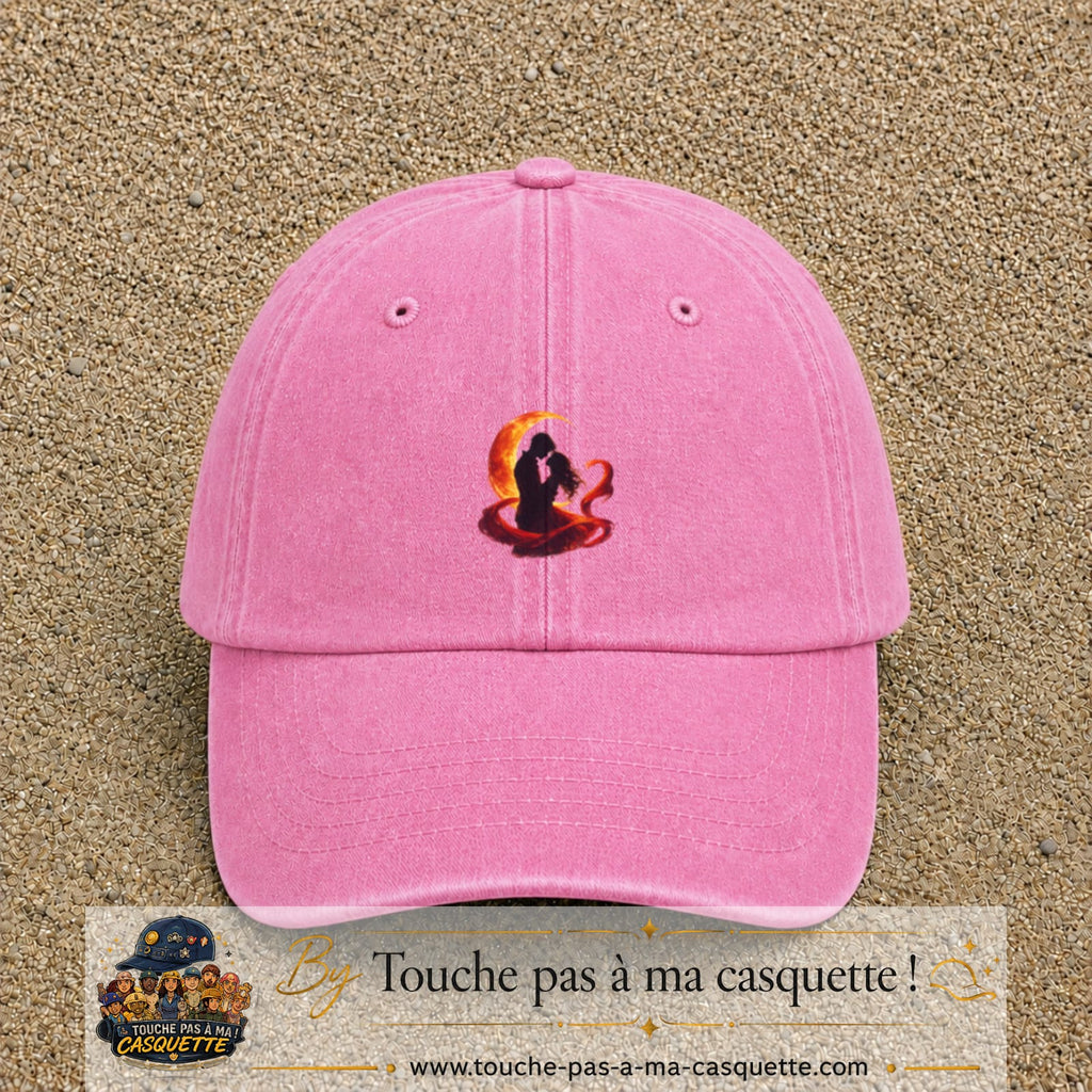 Casquette Rose délavé motif Couple sous la lune logo 5 cm