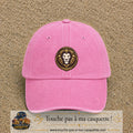Casquette Rose délavé avec motif Lion royal couronné en 7 cm – vue principale