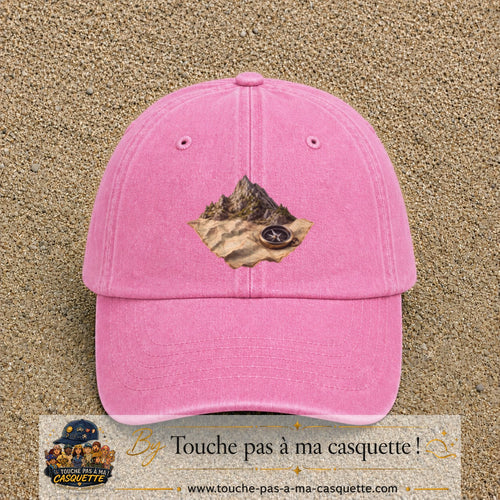 Casquette Rose délavé avec motif Montagne sur carte avec boussole en 7 cm – vue principale