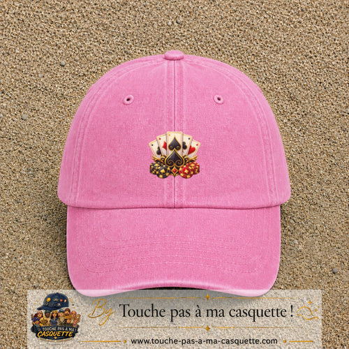 Casquette Rose délavé motif Poker cartes et jetons logo 5 cm
