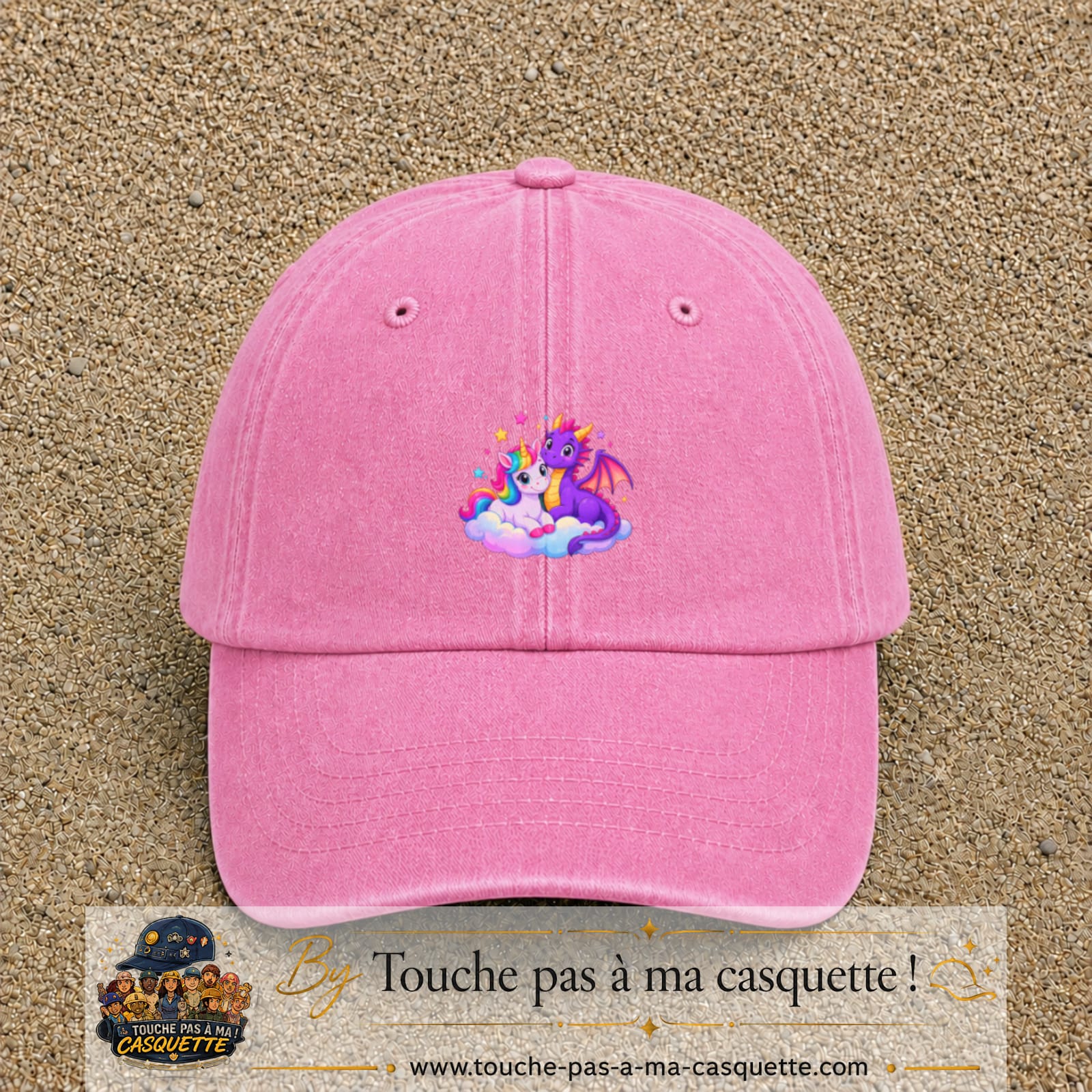 Casquette Rose délavé motif Licorne et bébé dragon logo 5 cm