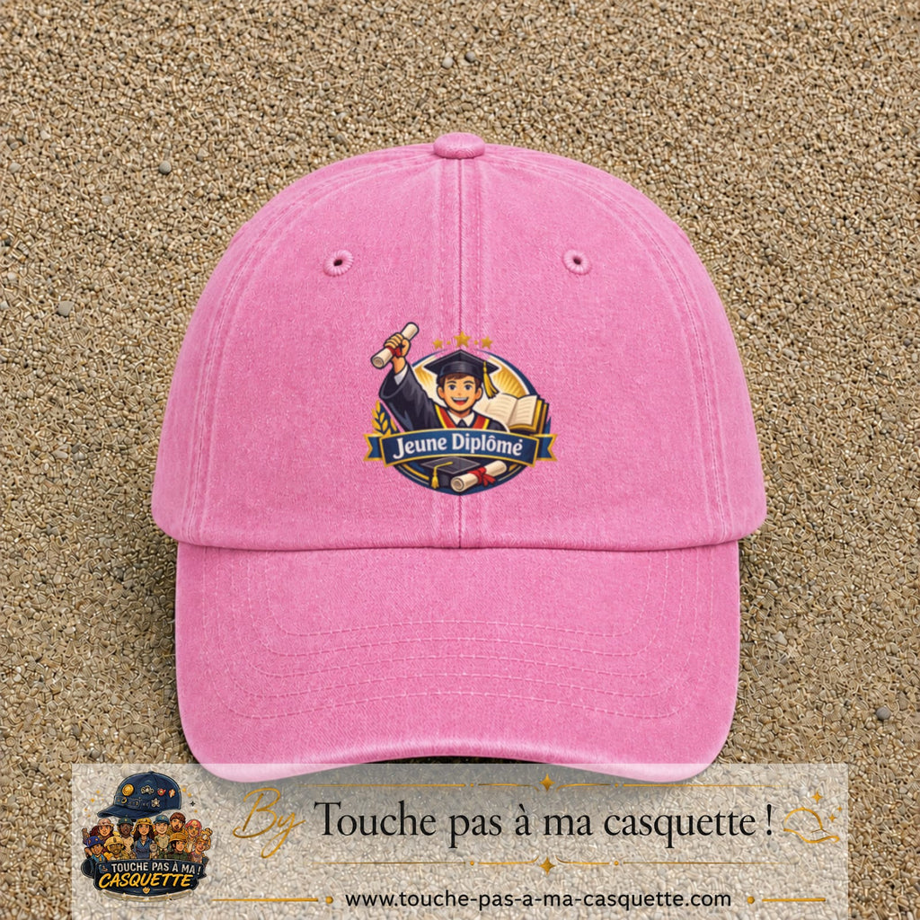 Casquette Rose délavé avec motif Jeune Diplômé en 7 cm – vue principale