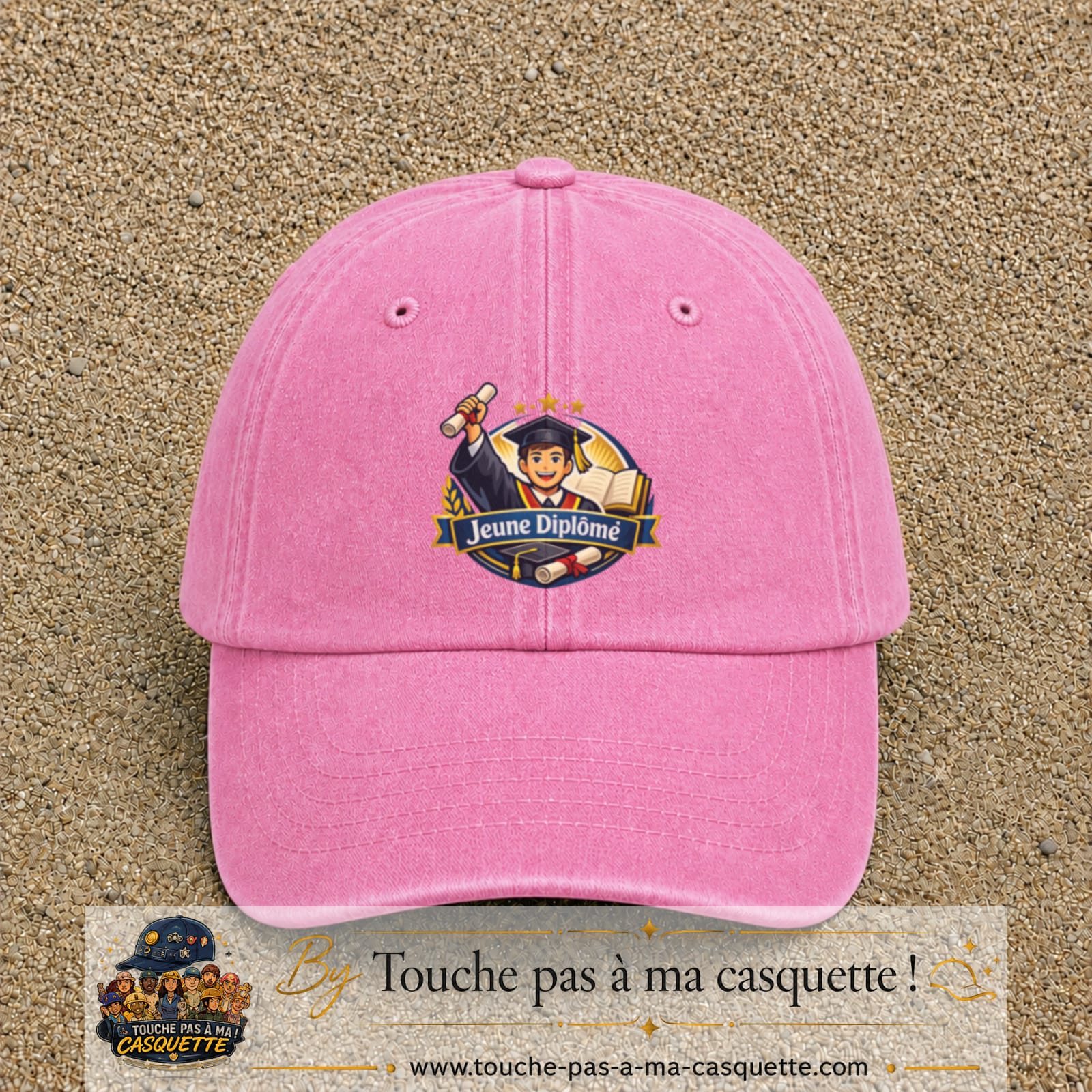 Casquette Rose délavé avec motif Jeune Diplômé en 7 cm – vue principale
