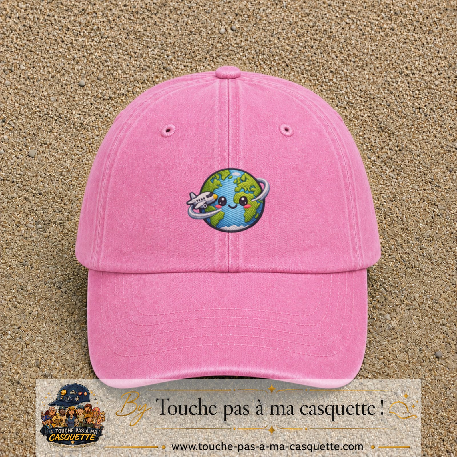 Image principale produit115moyenRS - casquette Rose délavé avec visuel Monde kawaii avion 5 cm