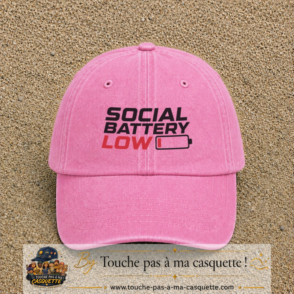 Casquette Rose délavé 100% coton avec motif Social Battery Low 7 cm - image principale