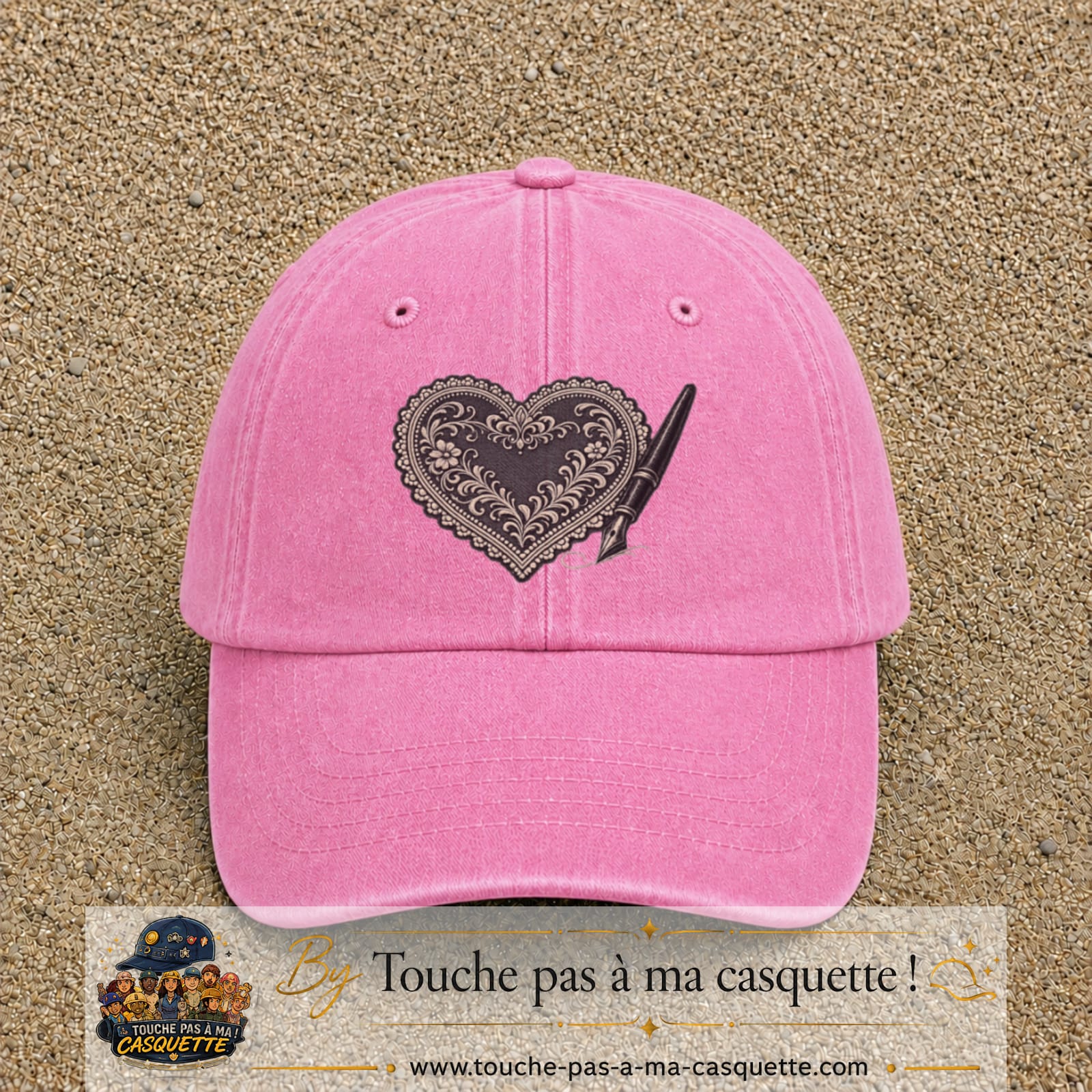 Casquette Rose délavé motif Cœur calligraphie 7 cm - vue principale