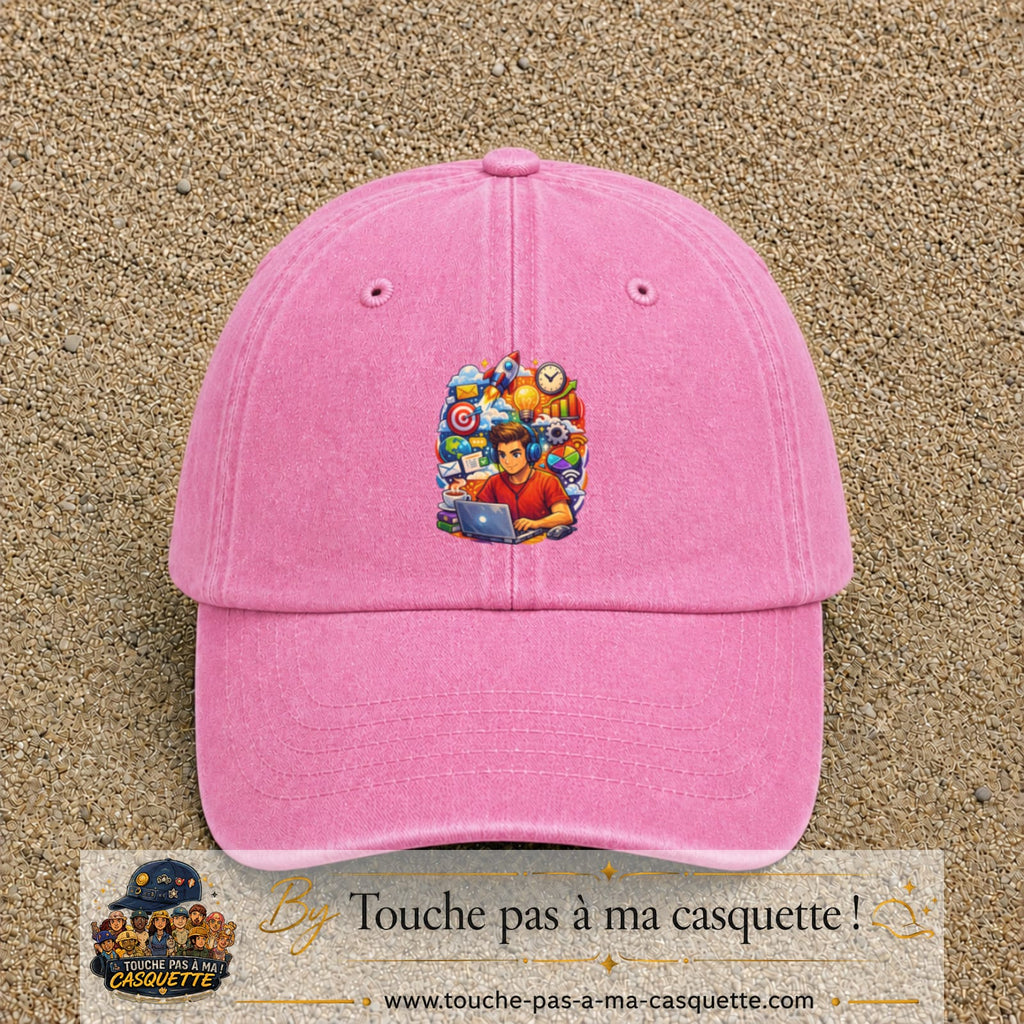 Casquette Rose délavé 100% coton avec motif Créateur digital au laptop 7 cm - image principale