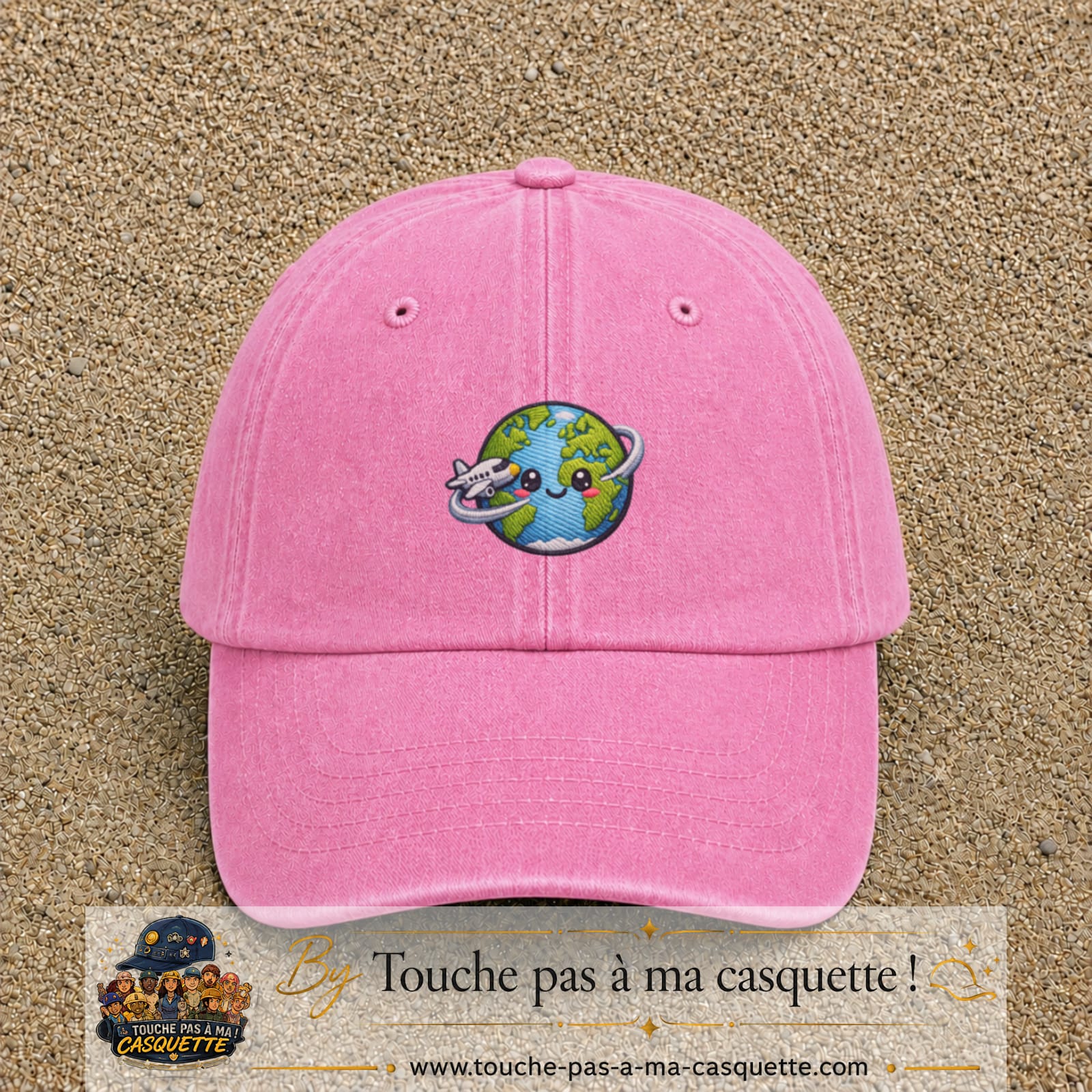 Casquette Rose délavé motif Globe voyageur avec avion 5 cm - vue principale