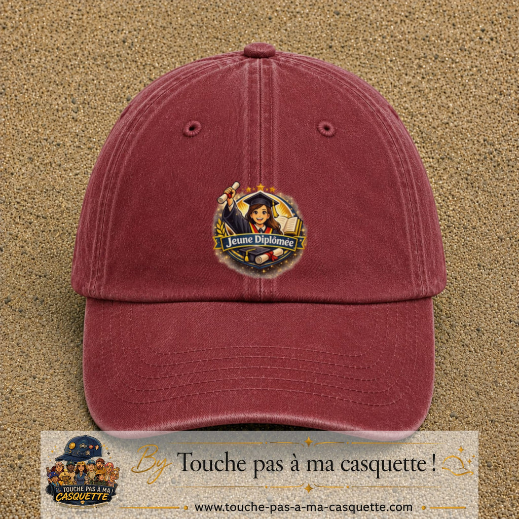 Casquette Rouge délavé - Bordeaux délavé avec motif Jeune Diplômée en 7 cm – vue principale