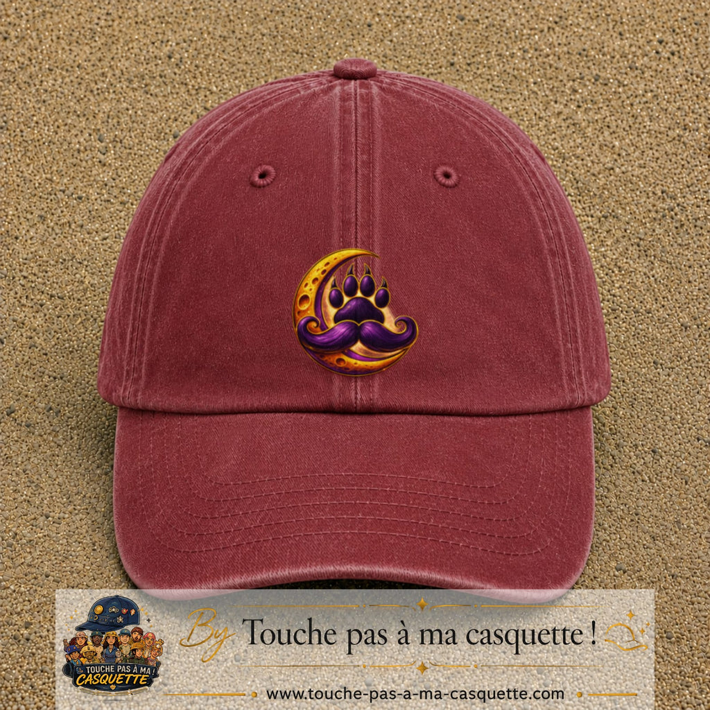 Casquette Rouge délavé - Bordeaux délavé avec motif Patte moustachue sur lune en 7 cm – vue principale