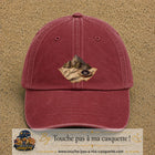 Casquette Rouge délavé - Bordeaux délavé avec motif Montagne sur carte avec boussole en 7 cm – vue principale