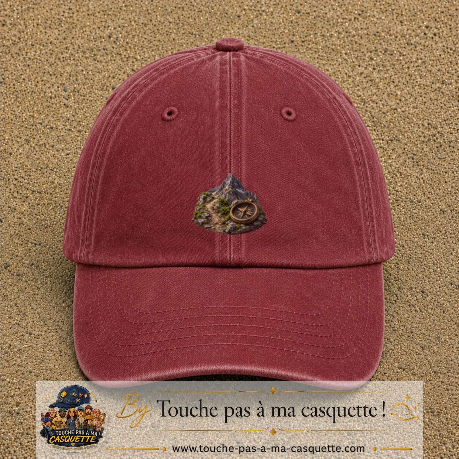Image principale casquette Rouge délavé - Bordeaux délavé avec motif Montagne et boussole 5 cm