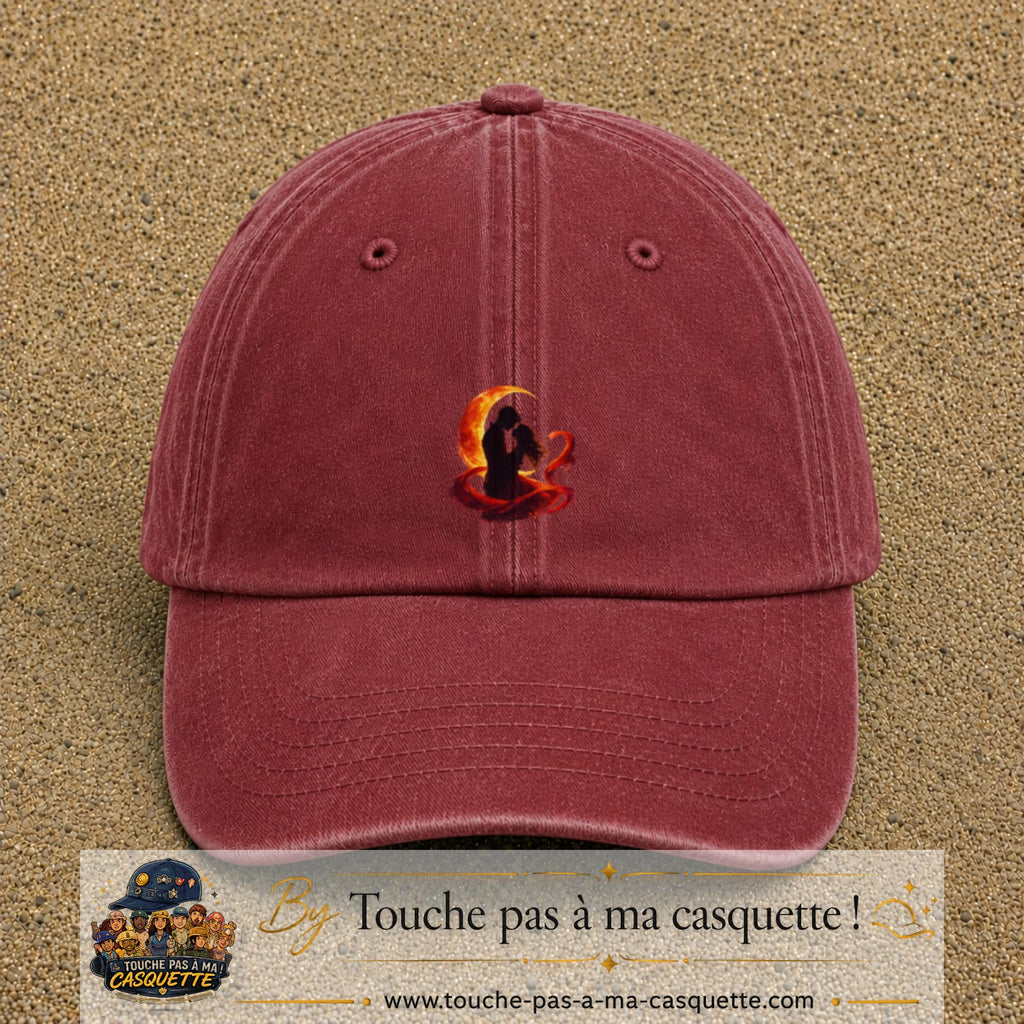 Casquette Rouge délavé - Bordeaux délavé motif Couple sous la lune logo 5 cm