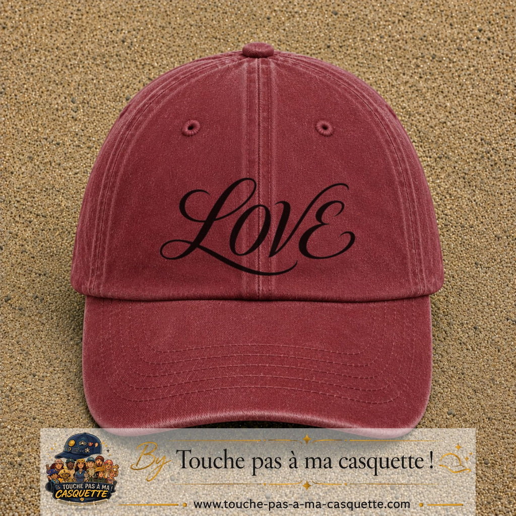 Image principale produit131grosRB - casquette Rouge délavé - Bordeaux délavé avec visuel Love calligraphie 7 cm