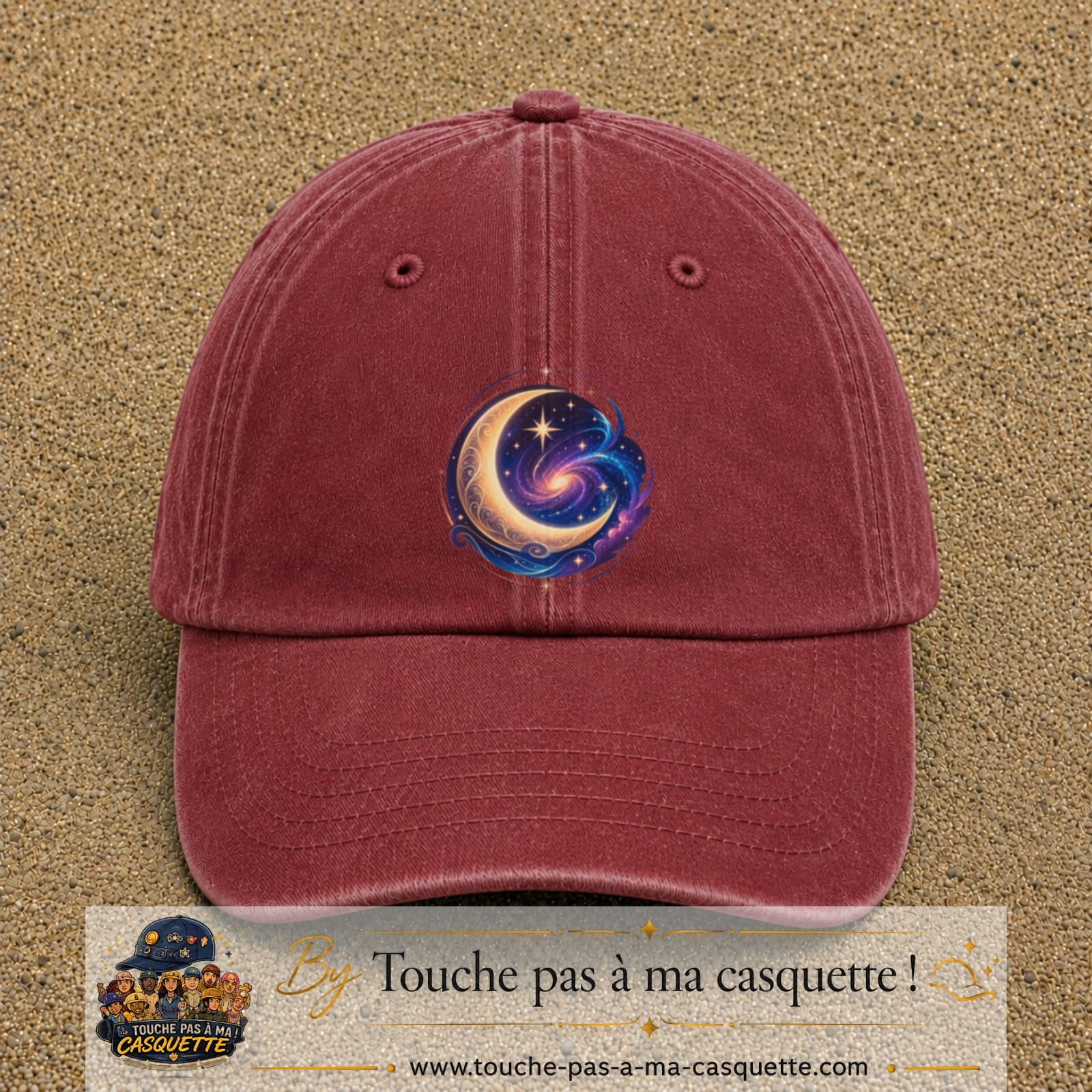 Image principale produit58grosRB - casquette Rouge délavé - Bordeaux délavé avec visuel Galaxie lune 7 cm