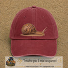Image principale produit74grosRB - casquette Rouge délavé - Bordeaux délavé avec visuel Escargot 7 cm
