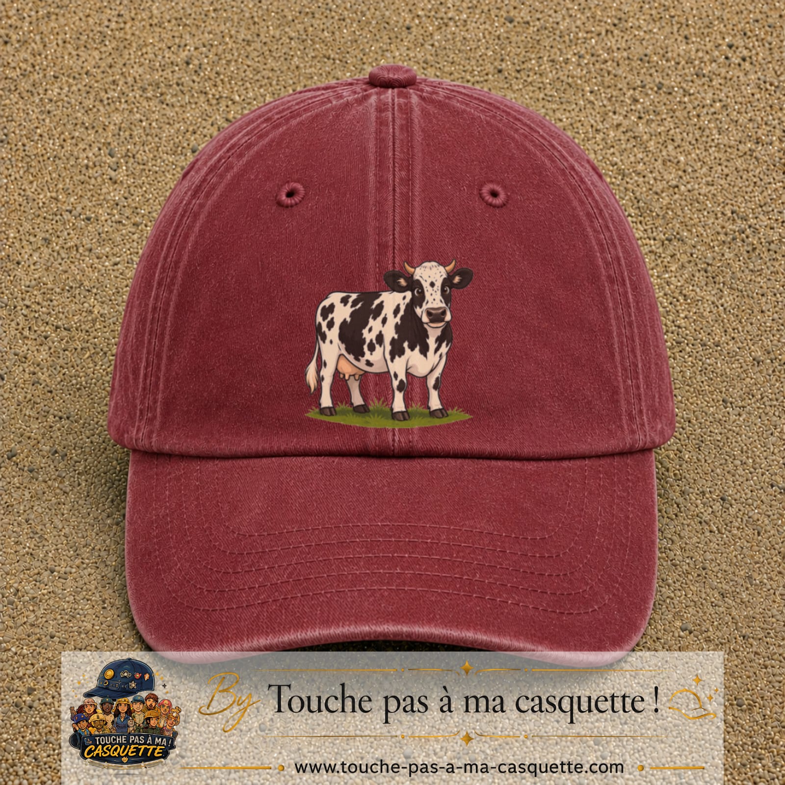 Image principale produit69grosRB - casquette Rouge délavé - Bordeaux délavé avec visuel Vache noir blanc 7 cm