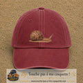 Image principale produit74moyenRB - casquette Rouge délavé - Bordeaux délavé avec visuel Escargot 5 cm