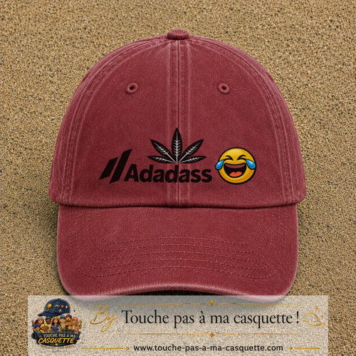 Image principale produit37grosRB - casquette Rouge délavé - Bordeaux délavé avec visuel Adadass emoji rieur 7 cm
