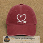 Image principale produit30grosRB - casquette Rouge délavé - Bordeaux délavé avec visuel Cœur continu blanc 7 cm