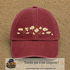 Image principale produit36grosRB - casquette Rouge délavé - Bordeaux délavé avec visuel Guirlande de marguerites 7 cm