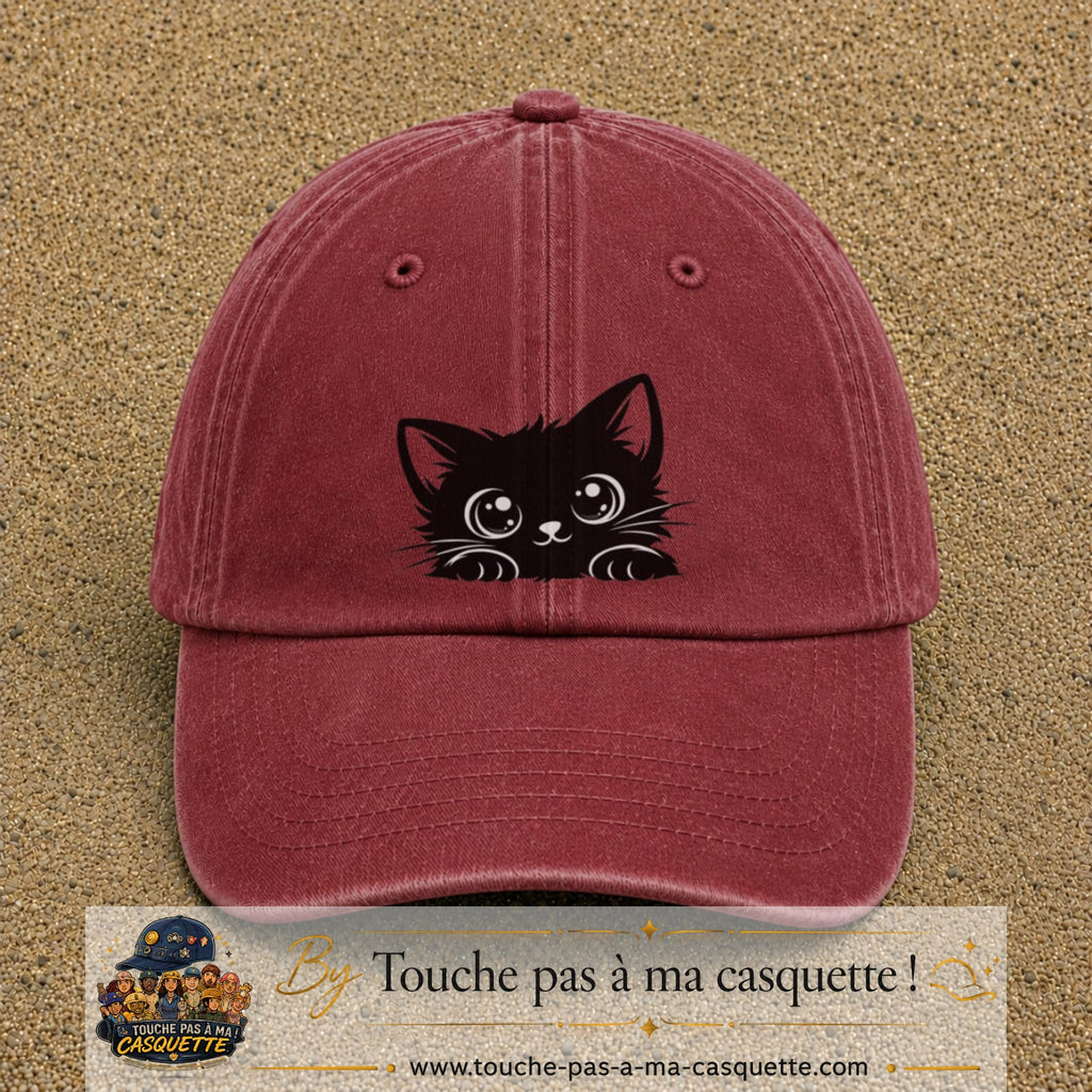 Casquette Rouge délavé - Bordeaux délavé motif Chaton malicieux 7 cm - vue principale
