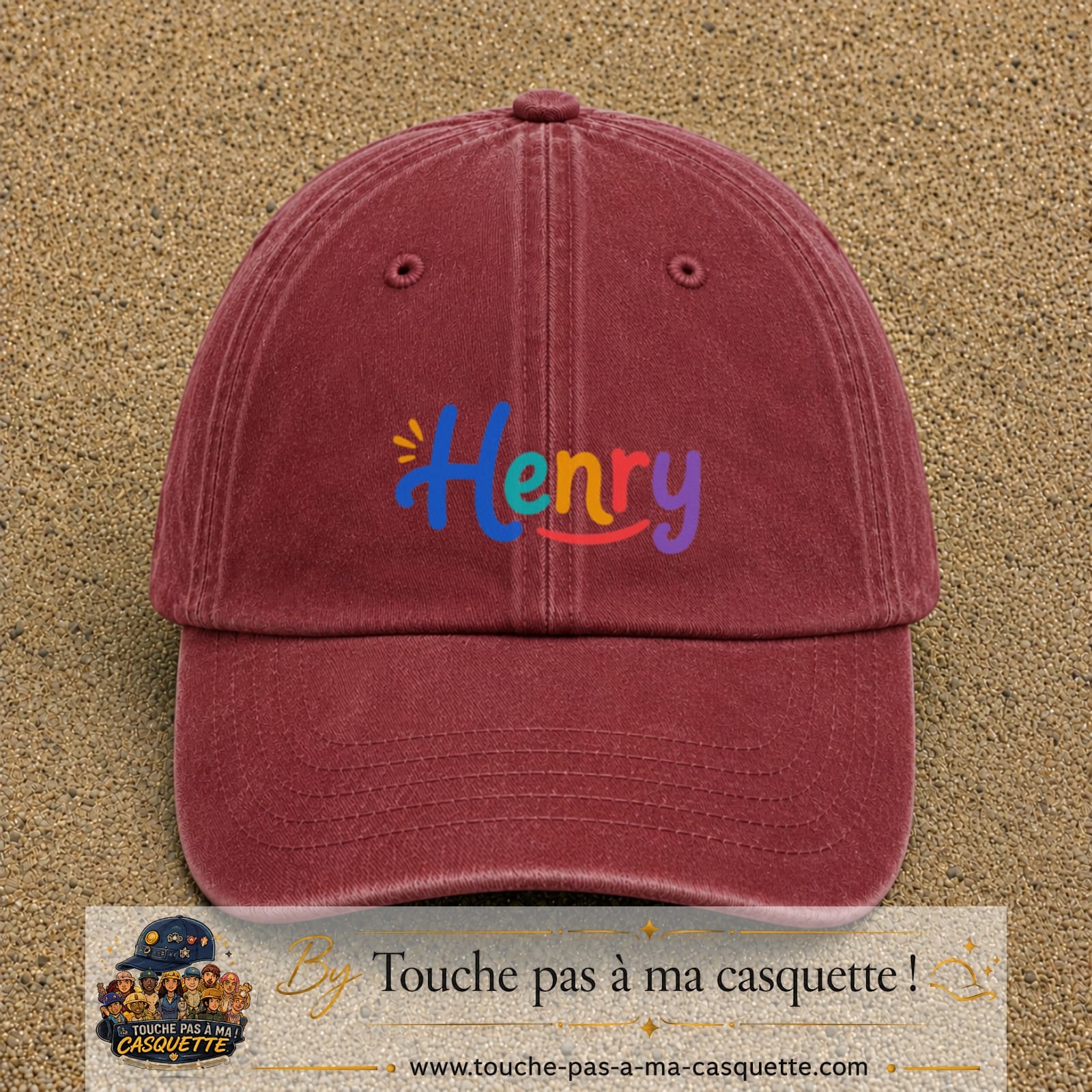 Casquette baseball Rouge délavé - Bordeaux délavé 100% coton avec visuel Prénom Henry coloré 5 cm - image produit principale