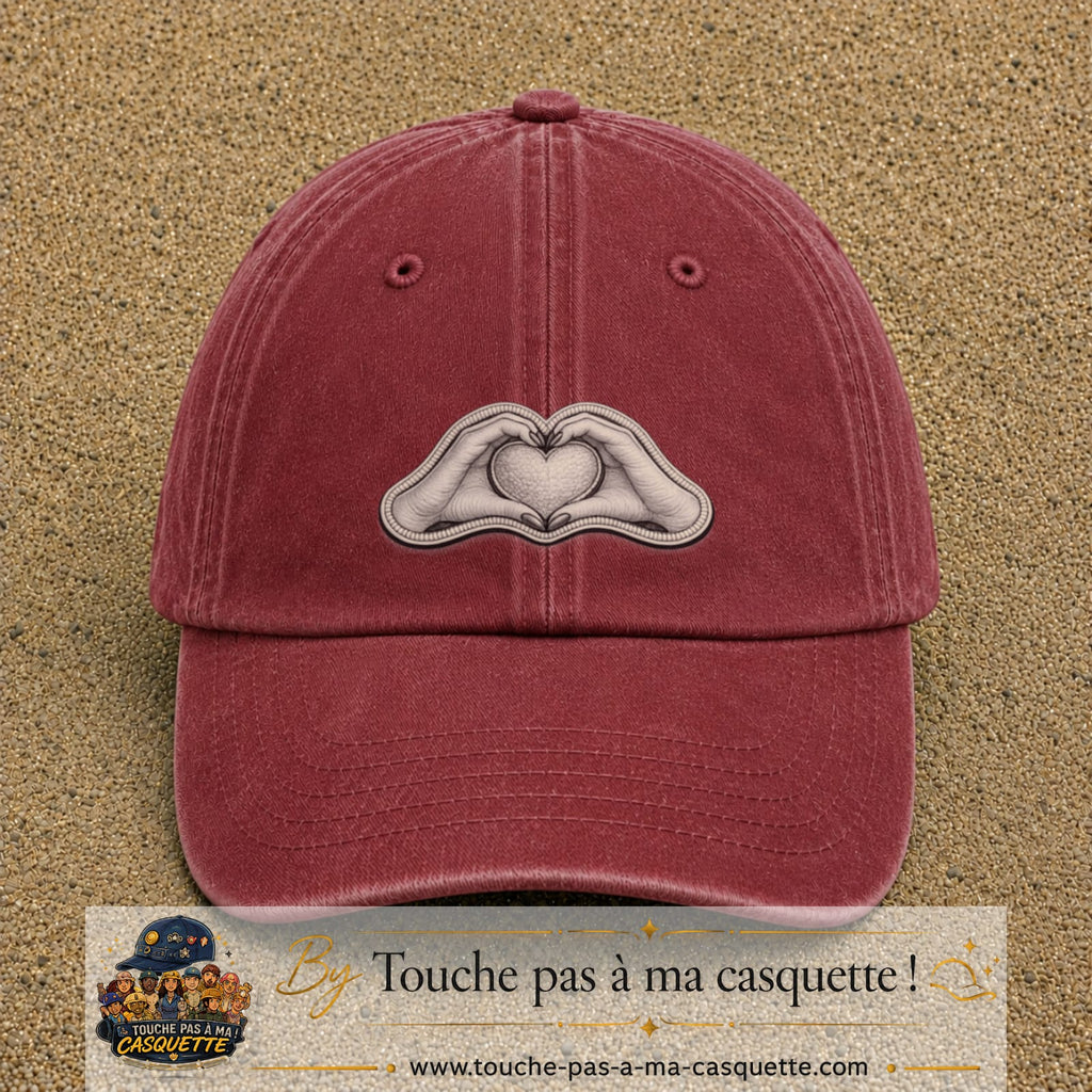 Casquette Rouge délavé - Bordeaux délavé motif Mains formant un cœur 5 cm - vue principale