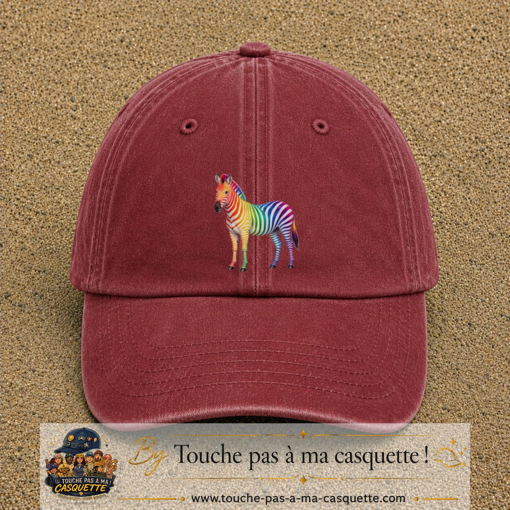 Casquette Rouge délavé - Bordeaux délavé 100% coton avec motif Zèbre arc-en-ciel 7 cm - image principale