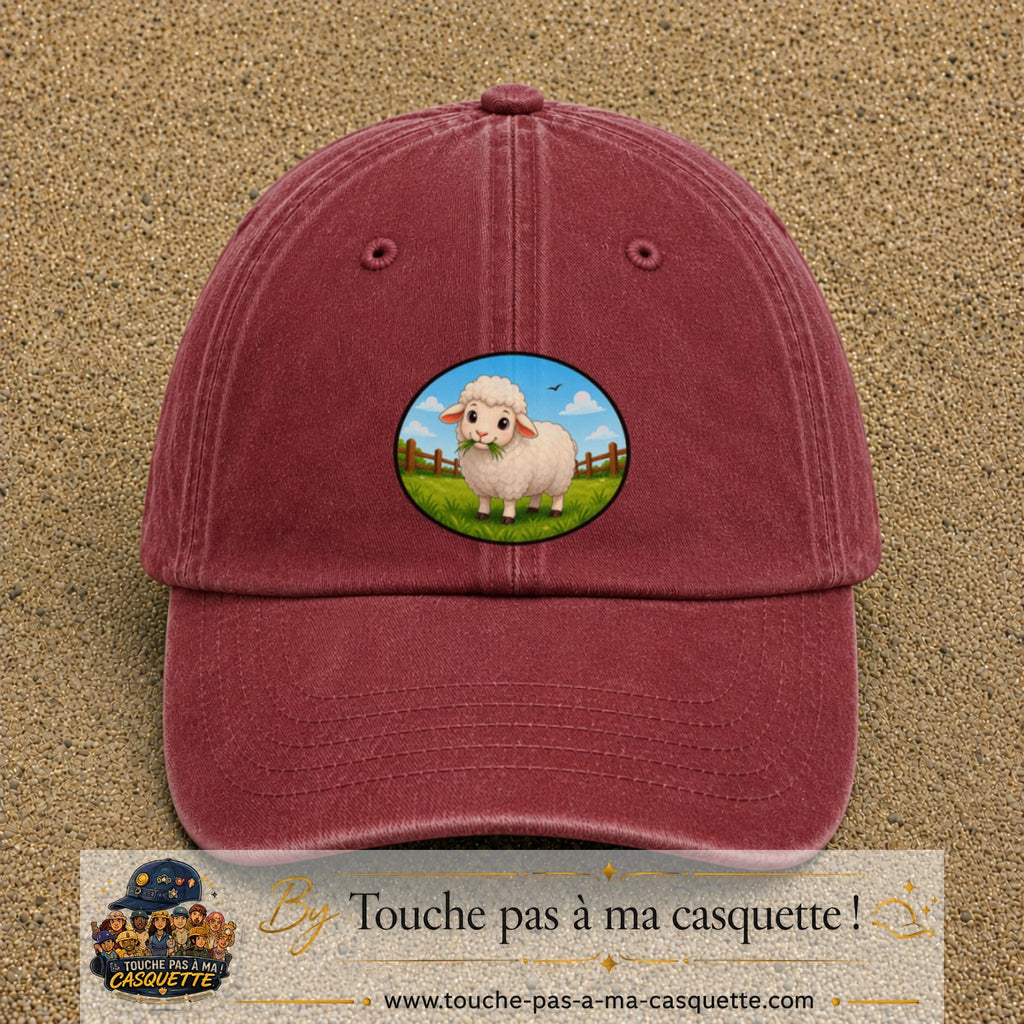 Casquette baseball Rouge délavé - Bordeaux délavé 100% coton avec visuel Mouton à la ferme 7 cm - image produit principale