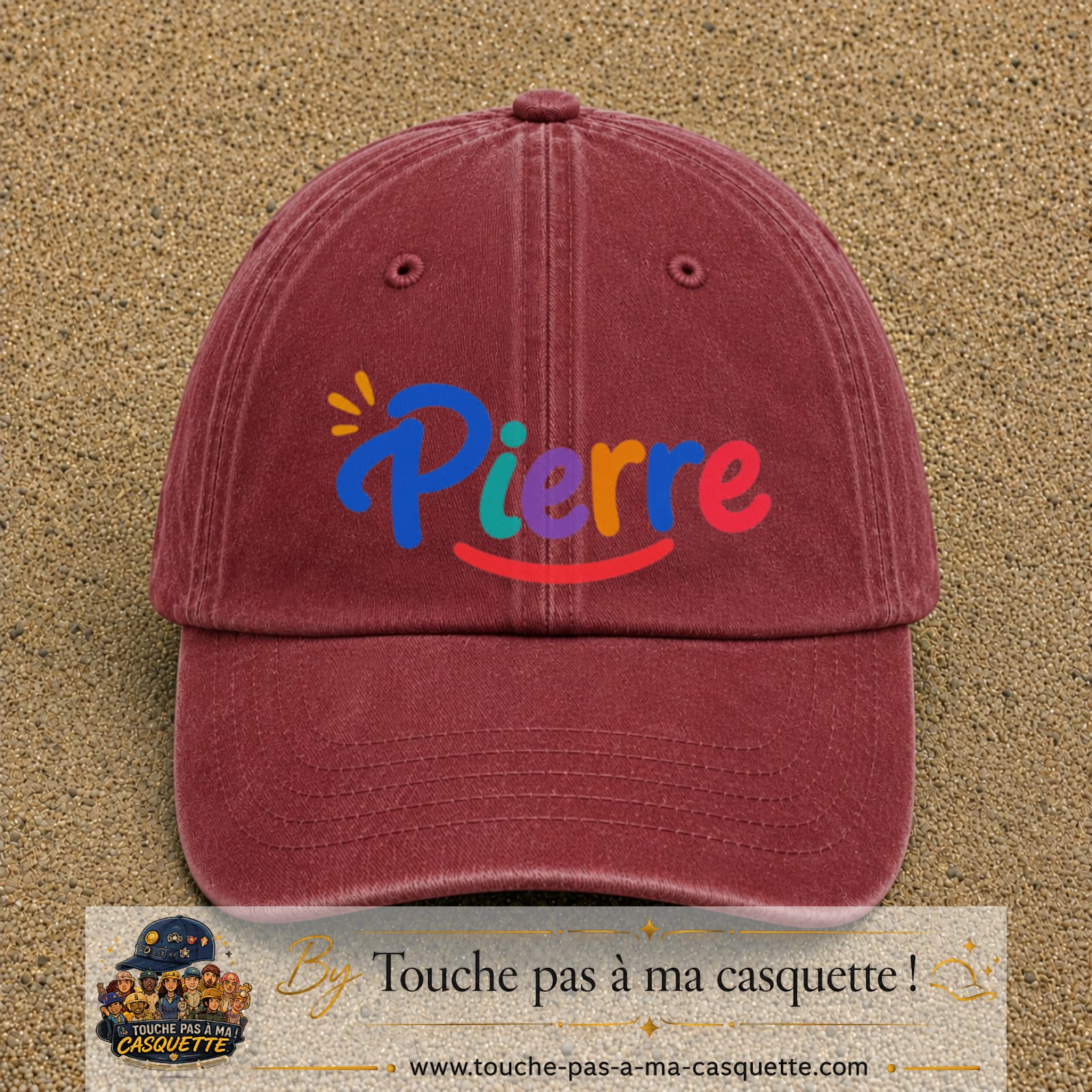Casquette baseball Rouge délavé - Bordeaux délavé 100% coton avec visuel Prénom Pierre coloré 7 cm - image produit principale