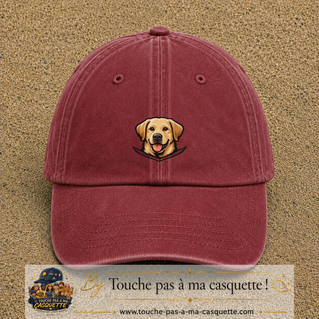 Casquette Rouge délavé - Bordeaux délavé 100% coton avec motif Chien labrador souriant 5 cm - image principale