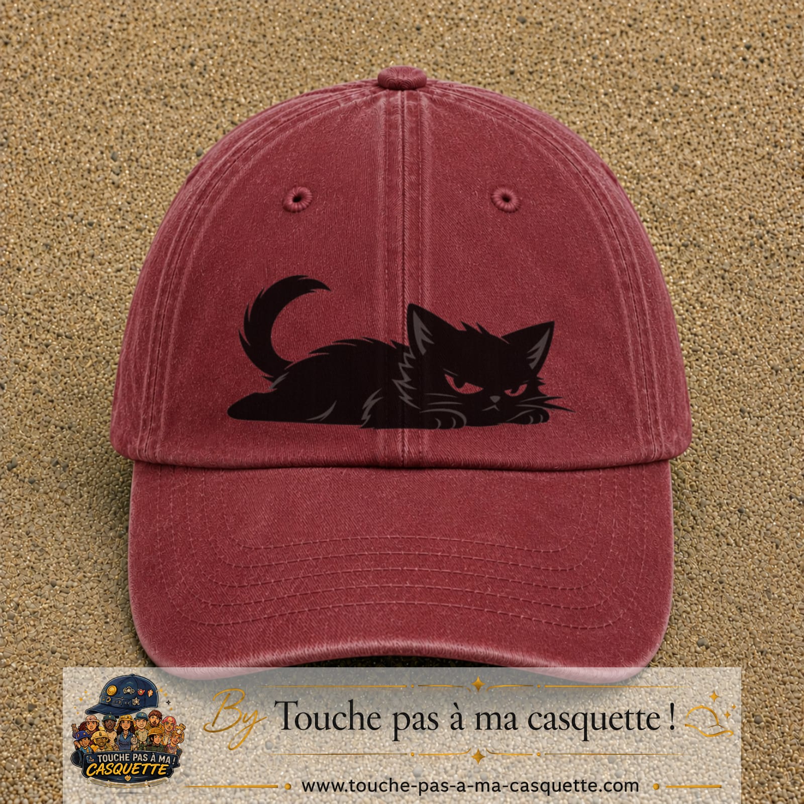 Casquette baseball Rouge délavé - Bordeaux délavé 100% coton avec visuel Chat noir couché 7 cm - image produit principale