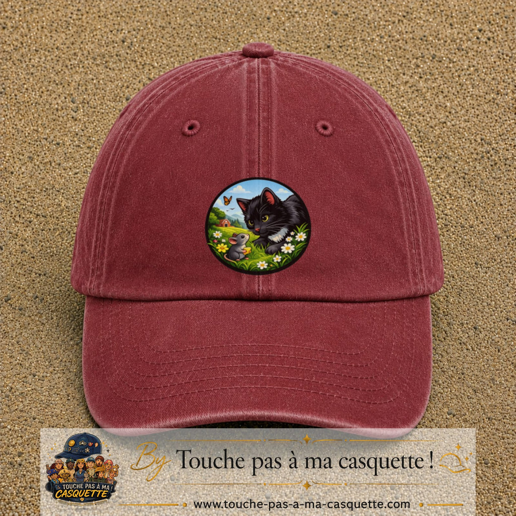Casquette baseball Rouge délavé - Bordeaux délavé 100% coton avec visuel Chat noir et souris 7 cm - image produit principale