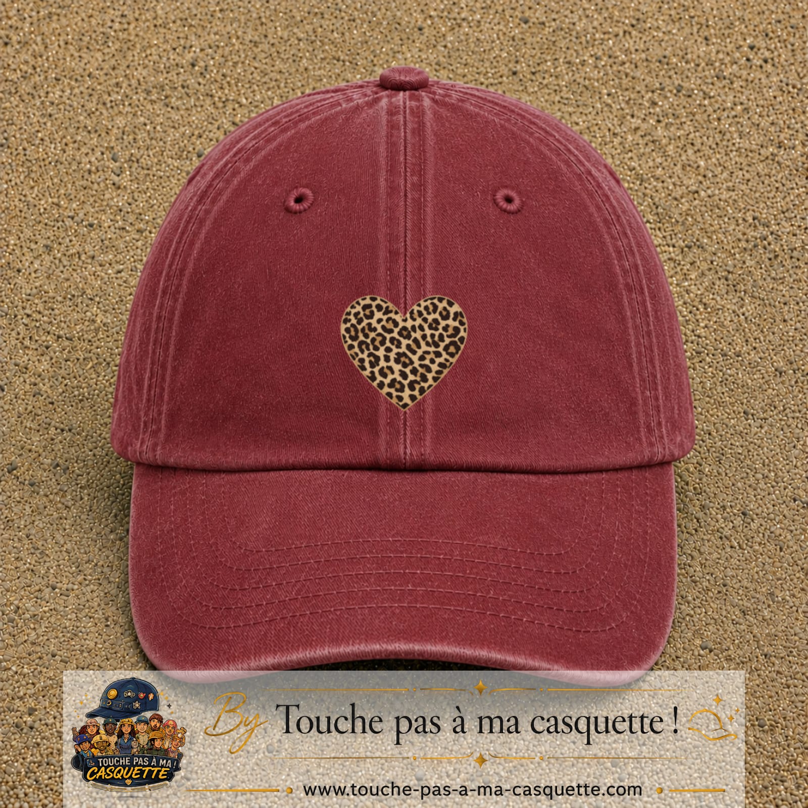 Casquette baseball Rouge délavé - Bordeaux délavé 100% coton avec visuel Cœur léopard 5 cm - image produit principale