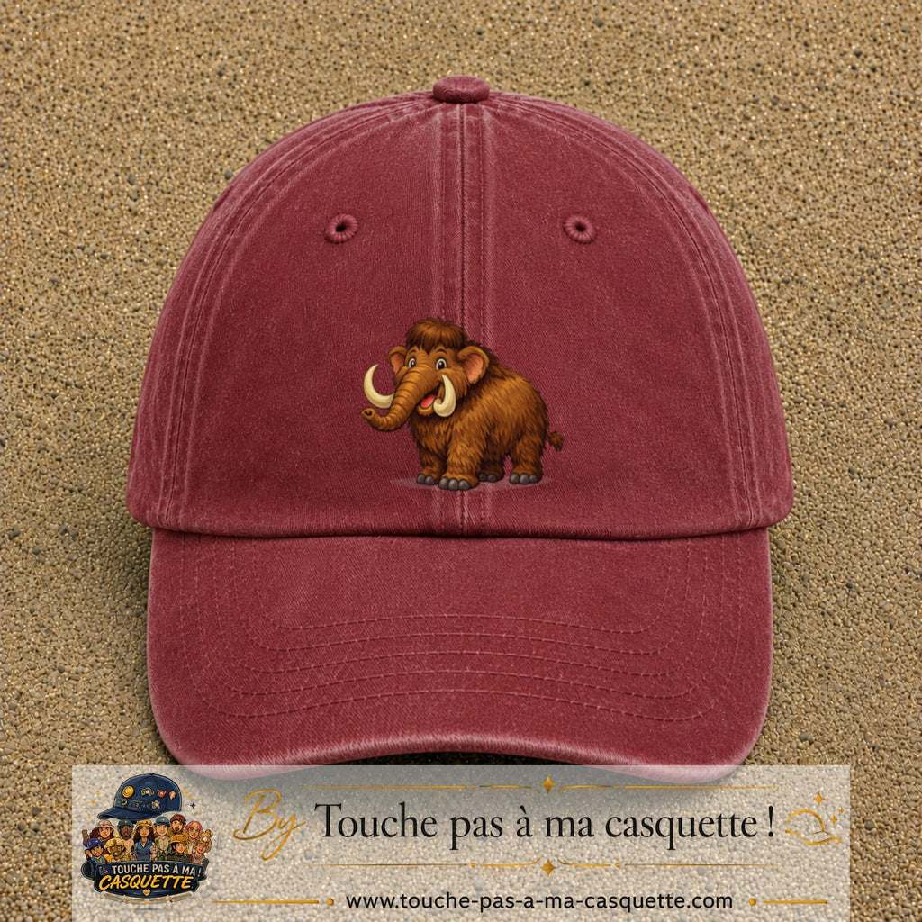 Casquette Rouge délavé - Bordeaux délavé 100% coton avec motif Mammouth cartoon 7 cm - image principale
