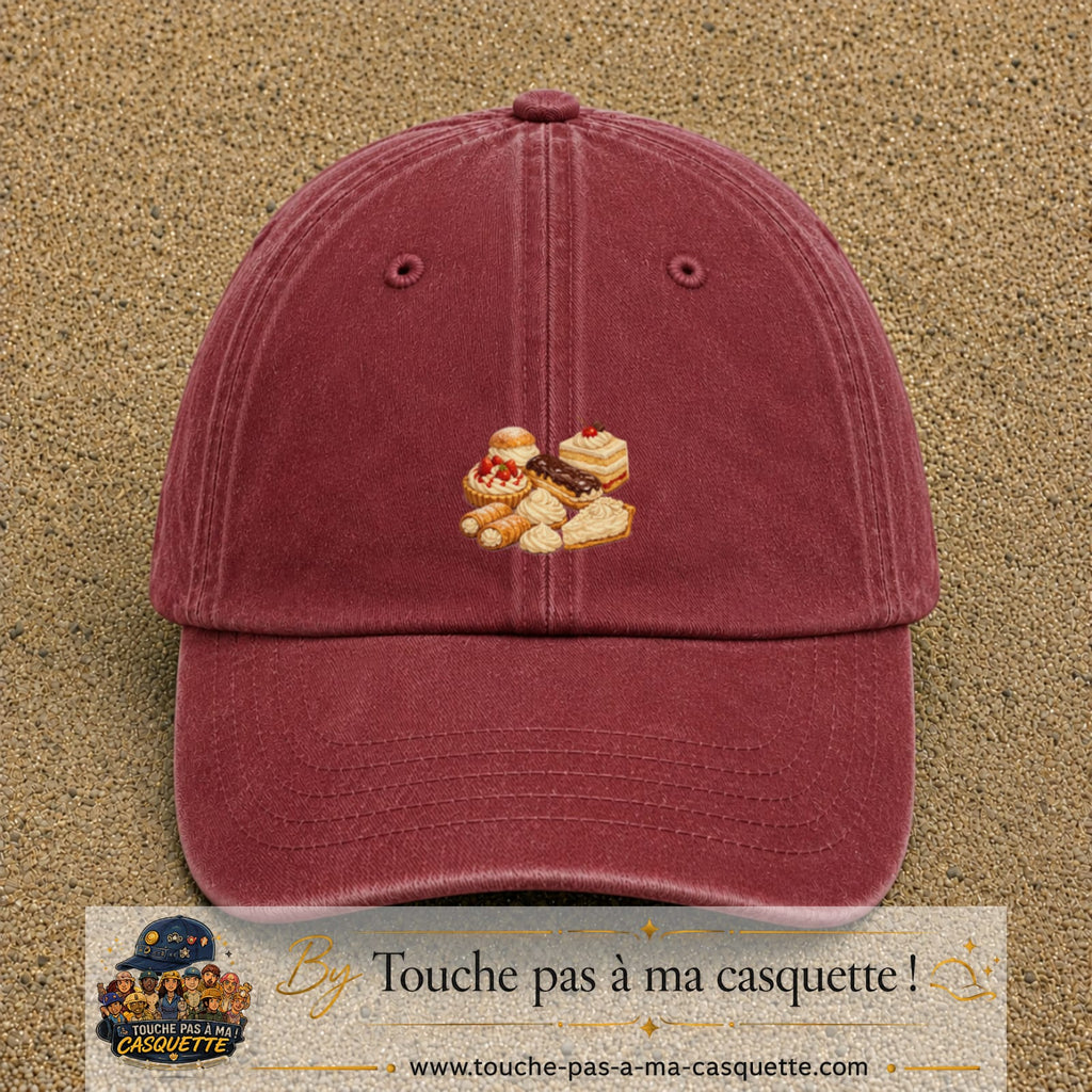 Casquette Rouge délavé - Bordeaux délavé 100% coton avec motif Pâtisseries gourmandes 5 cm - image principale