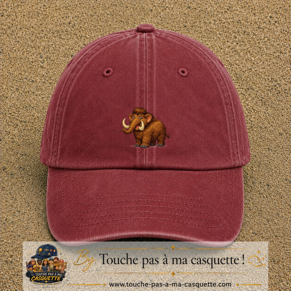 Casquette Rouge délavé - Bordeaux délavé 100% coton avec motif Mammouth cartoon 5 cm - image principale