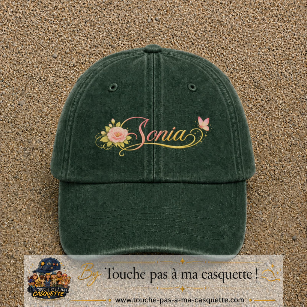 Casquette Vert foncé délavé avec motif Prénom Sonia fleuri en 7 cm – vue principale