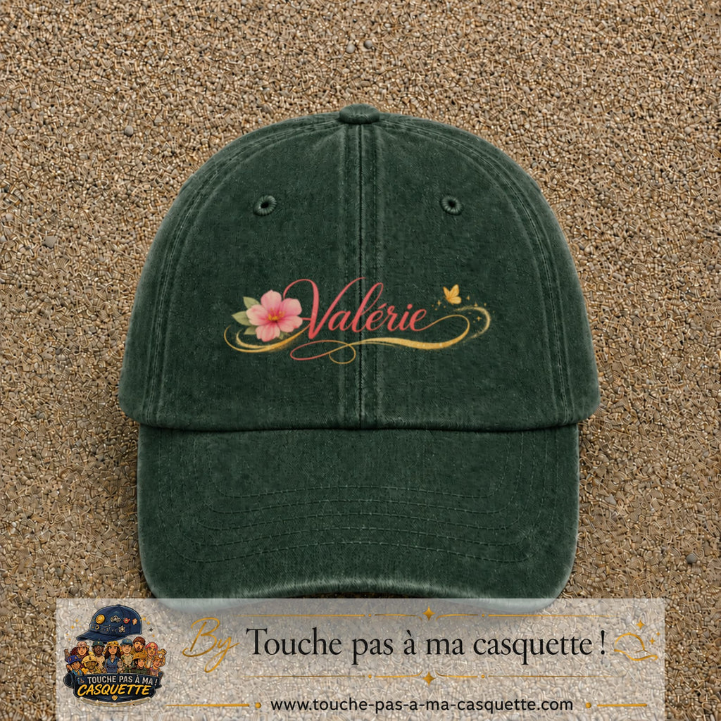 Casquette Vert foncé délavé avec motif Prénom Valérie fleuri en 7 cm – vue principale