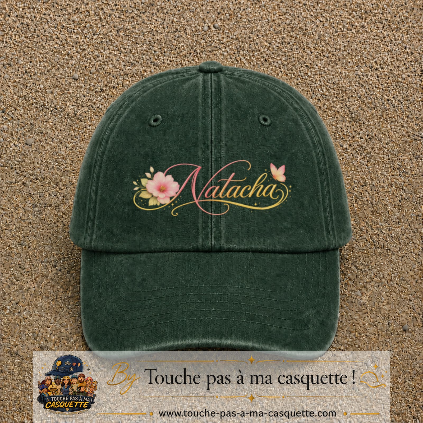 Casquette Vert foncé délavé avec motif Prénom Natacha fleuri en 5 cm – vue principale