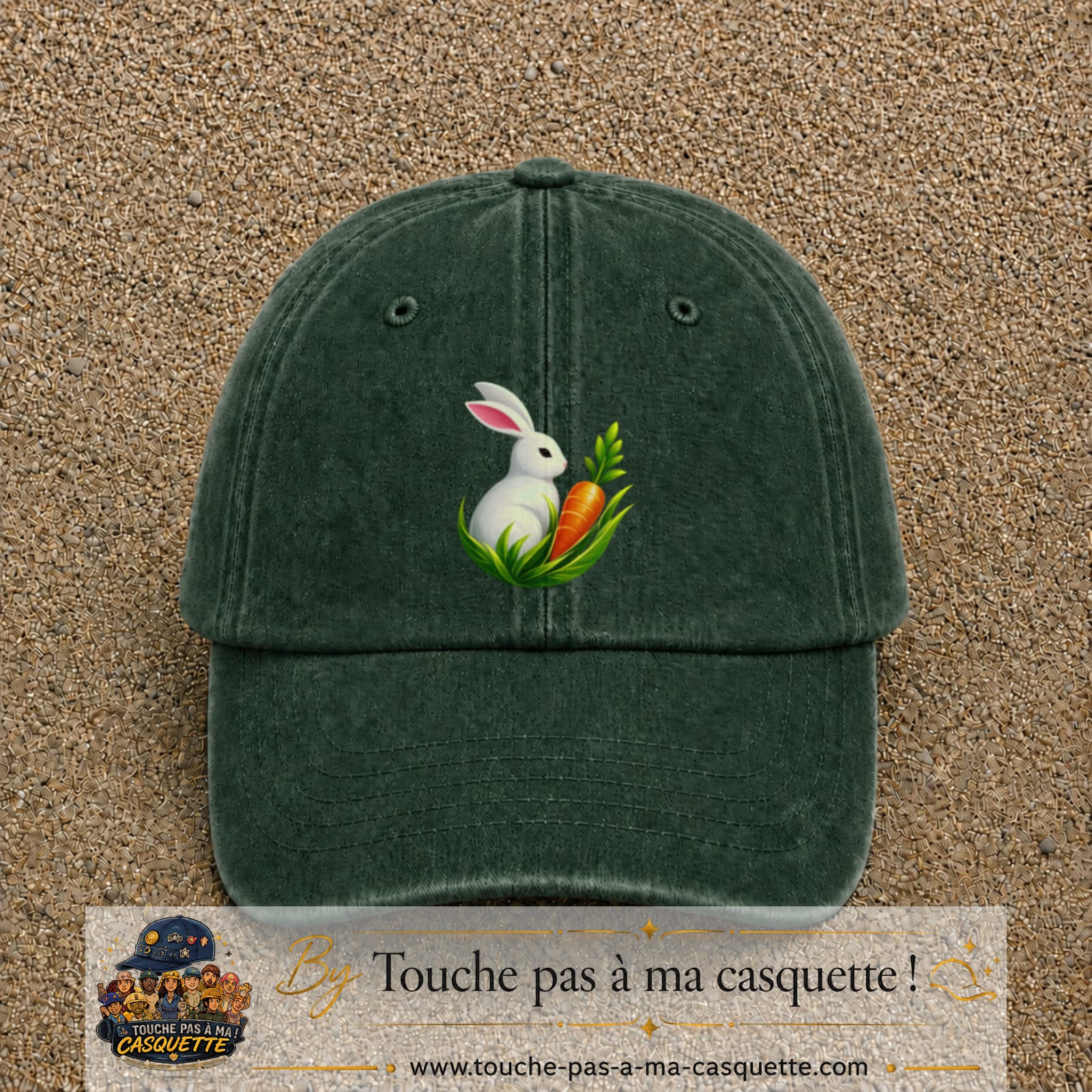 Casquette Vert foncé délavé motif Lapin blanc avec carotte logo 7 cm