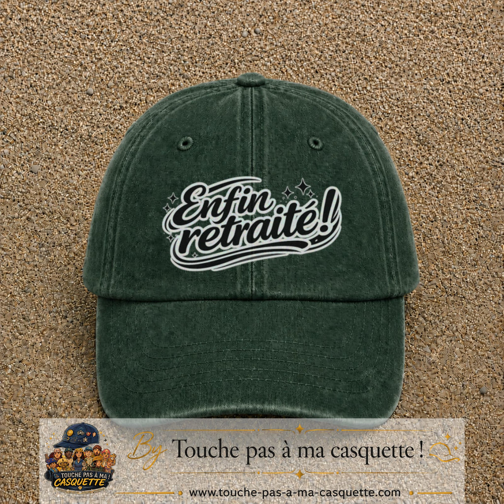 Casquette Vert foncé délavé avec motif Enfin retraité en 7 cm – vue principale