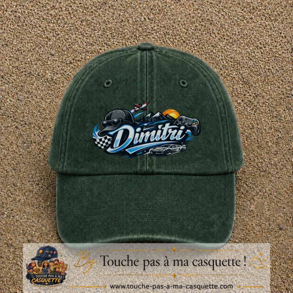 Casquette Vert foncé délavé avec motif Prénom Dimitri univers vitesse en 7 cm – vue principale