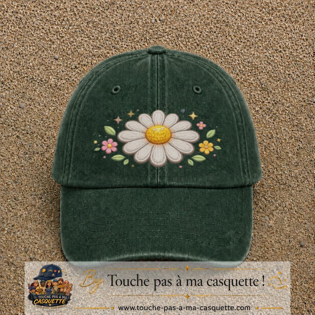 Image principale produit120grosVF - casquette Vert foncé délavé avec visuel Marguerite horizontale 7 cm