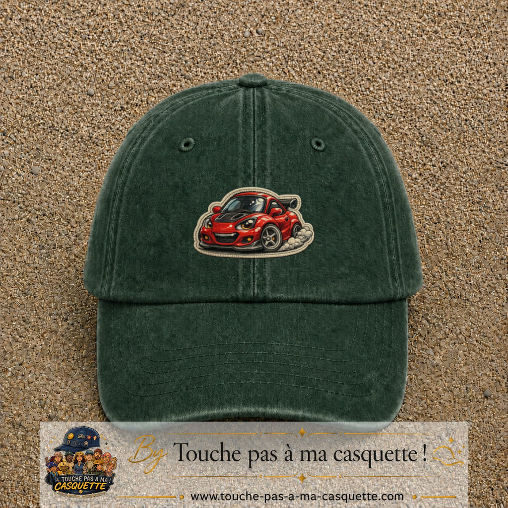 Image principale produit93moyenVF - casquette Vert foncé délavé avec visuel Voiture rouge 5 cm