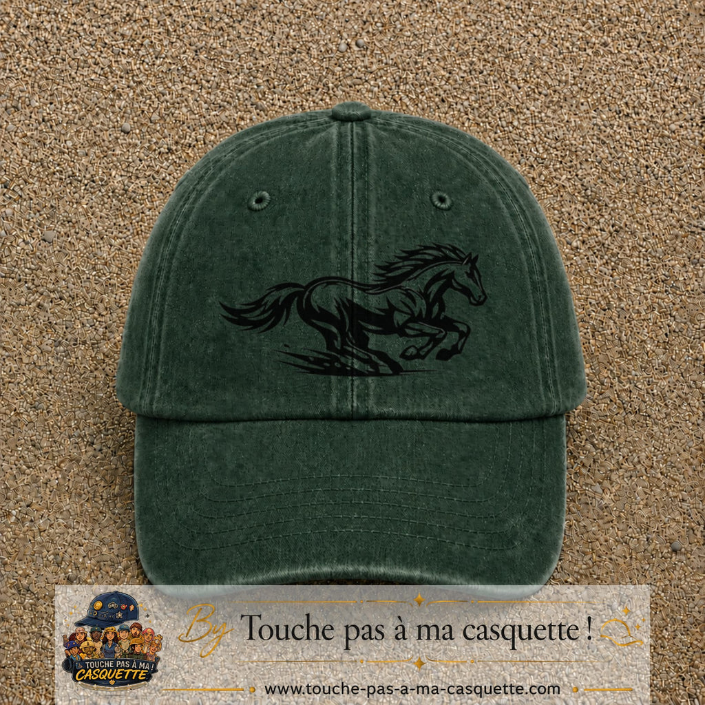 Image principale produit127grosVF - casquette Vert foncé délavé avec visuel Cheval au galop 7 cm