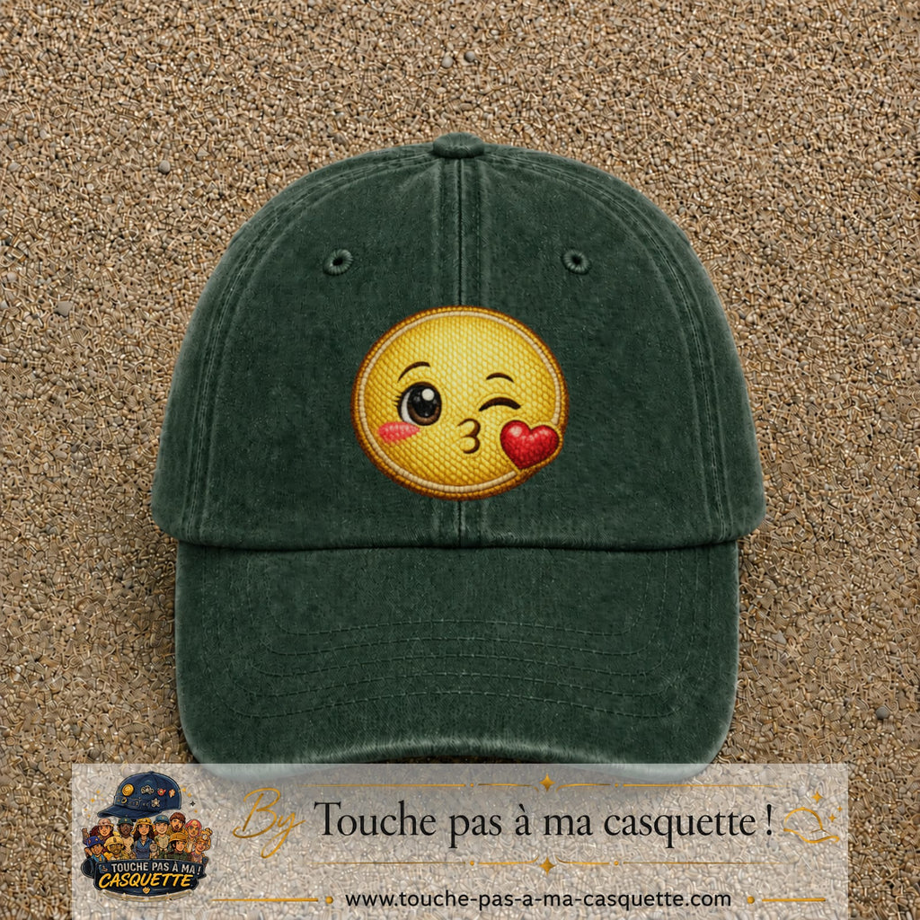 Image principale produit10grosVF - casquette Vert foncé délavé avec visuel Emoji bisou cœur 7 cm