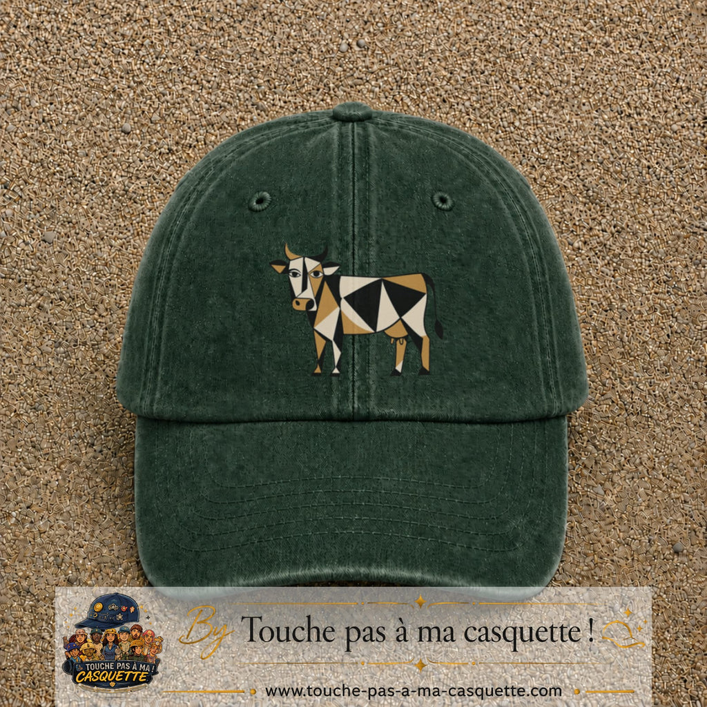 Image principale produit149grosVF - casquette Vert foncé délavé avec visuel Vache géométrique 7 cm